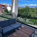 דירה Zaton Apartments *